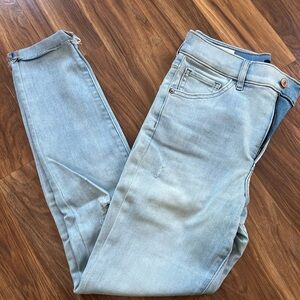 Express Light Wash Women's Skinny Jeans